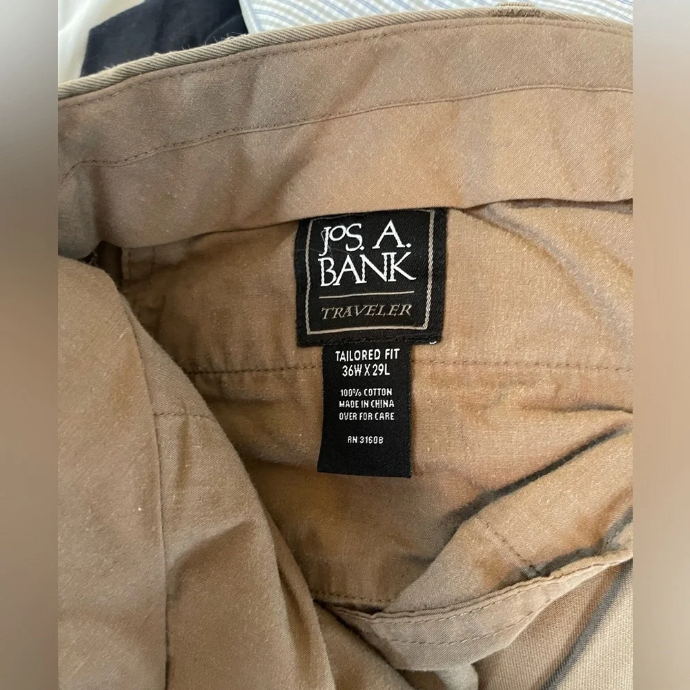 Jos. A. Bank Travelers Khaki Pants Tailored Fit